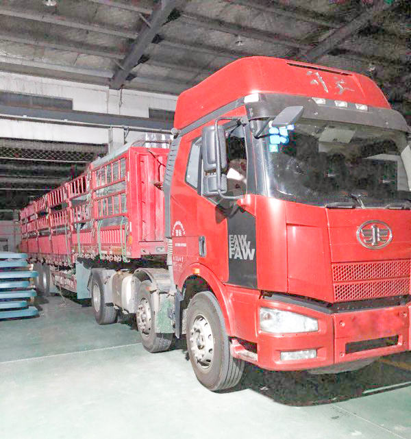 2018.7.2  江西贛州公交站臺、候車亭發(fā)貨